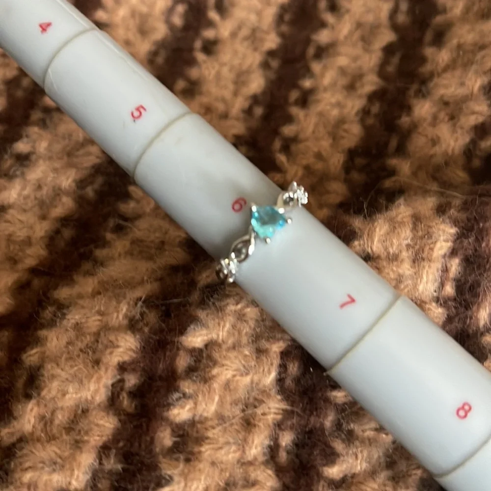 N/A new dainty